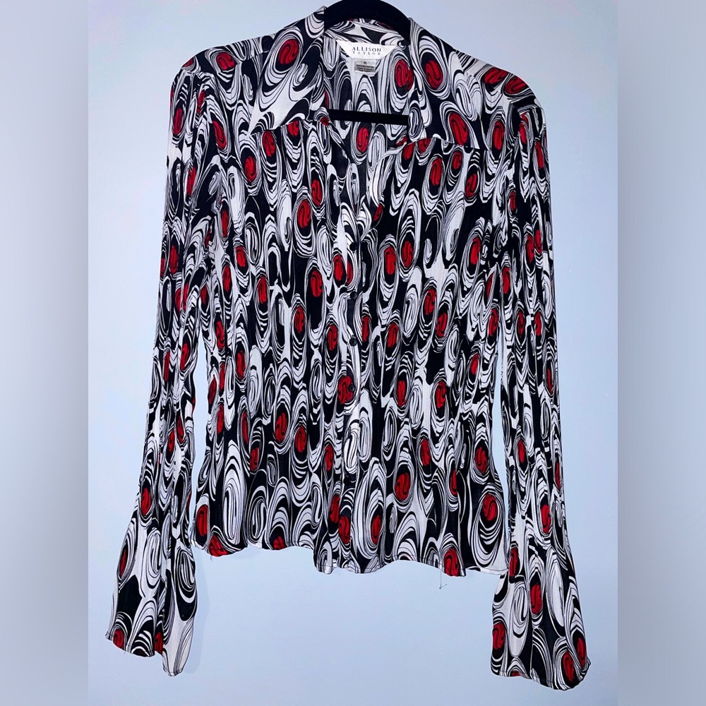 ♥️Allison Taylor Stylish Women's Black and Red Patterned Blouse